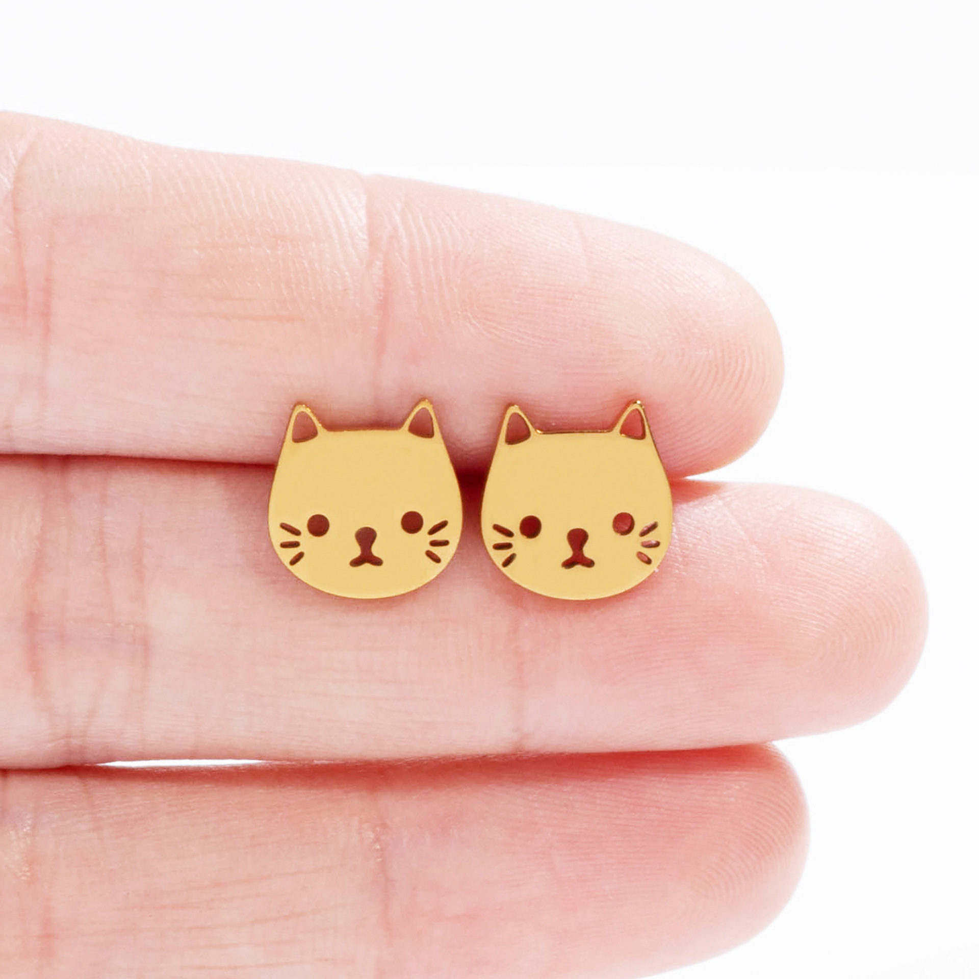 Fashionable Cat-Shaped 316L Titanium Steel Earrings
