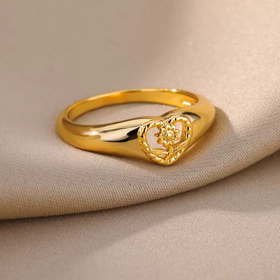 Hot Sale Hollow Out SUNFLOWER Love Heart-shaped Ring Ornament