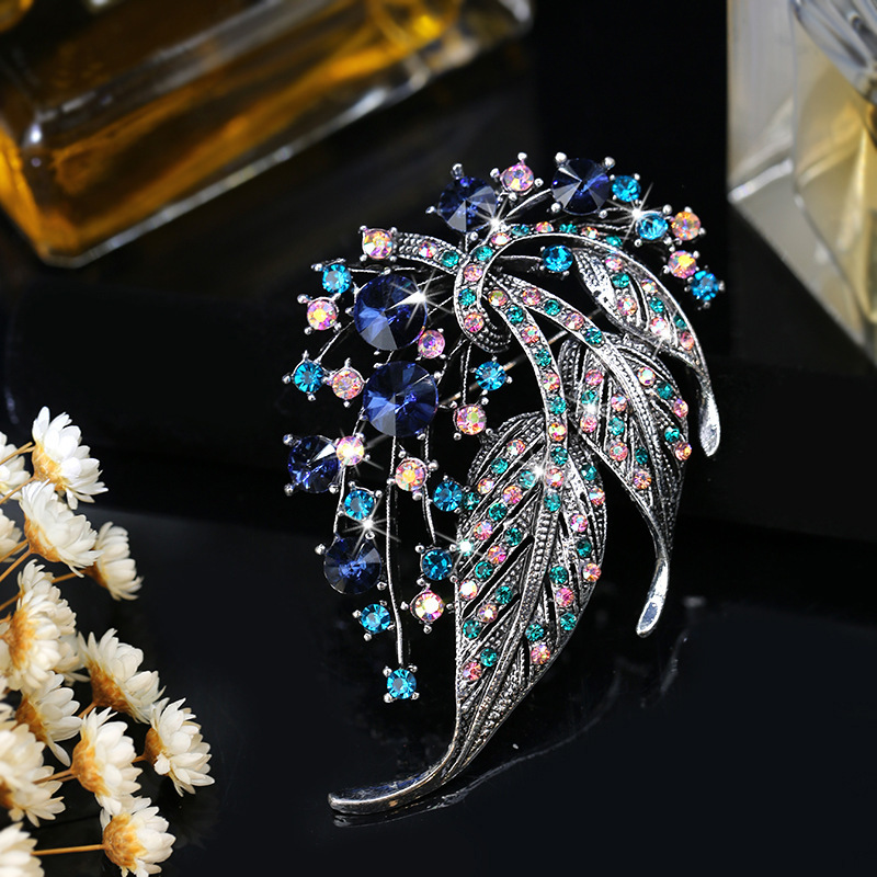 Multicolor Leaf Brooch, picture 4 of 7