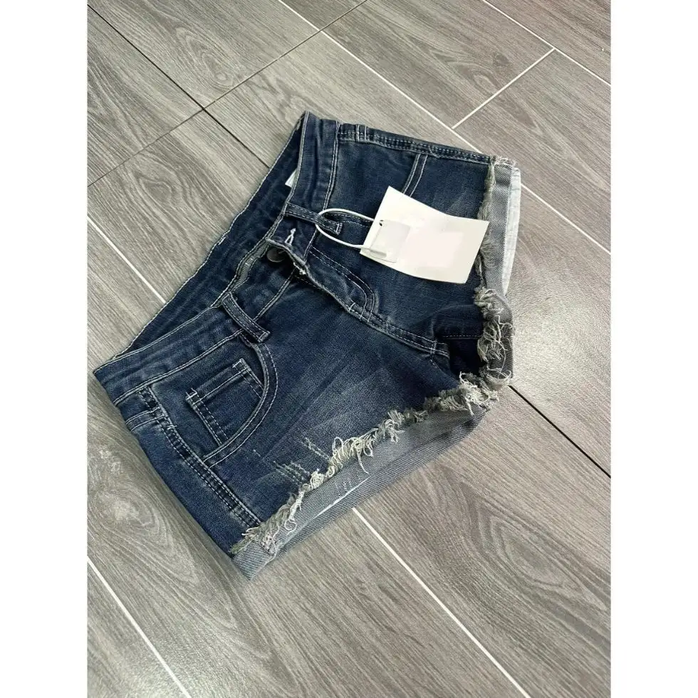 Retro Low-rise Womens Stretchy Tight-fitting Raw-edge Denim Shorts