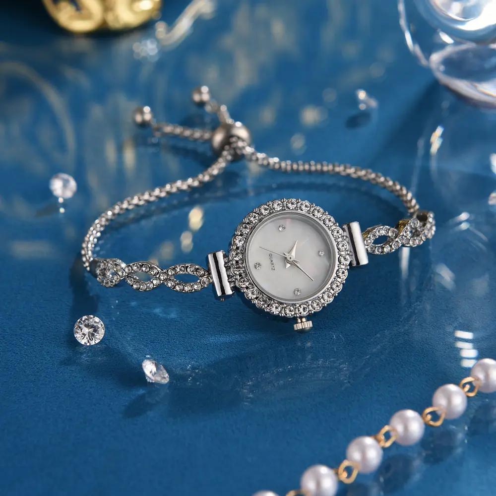 Diamond Round Women's Watch Adjustable Bracelet Quartz