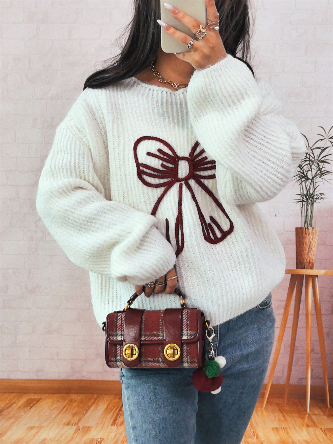 Simple Casual Bow Embroidery Decoration Knitted Long Sleeve Sweater