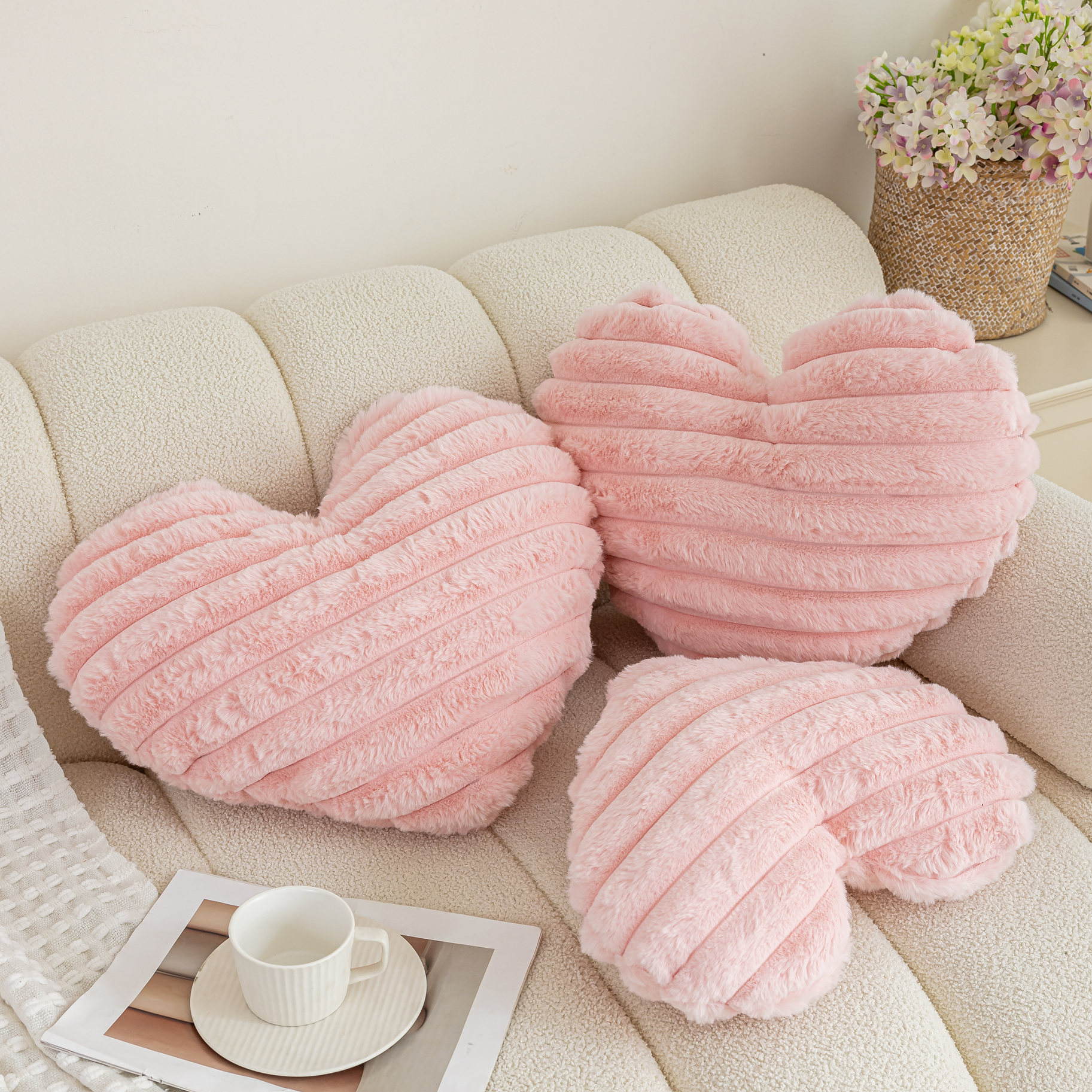 Striped Heart-Shaped Decorative Cushion For Princess-Style Girls Rooms And Living Rooms