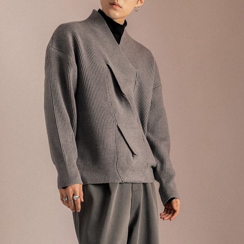 Japanese-style V-neck Sweater For Men Niche And Design-focused 3