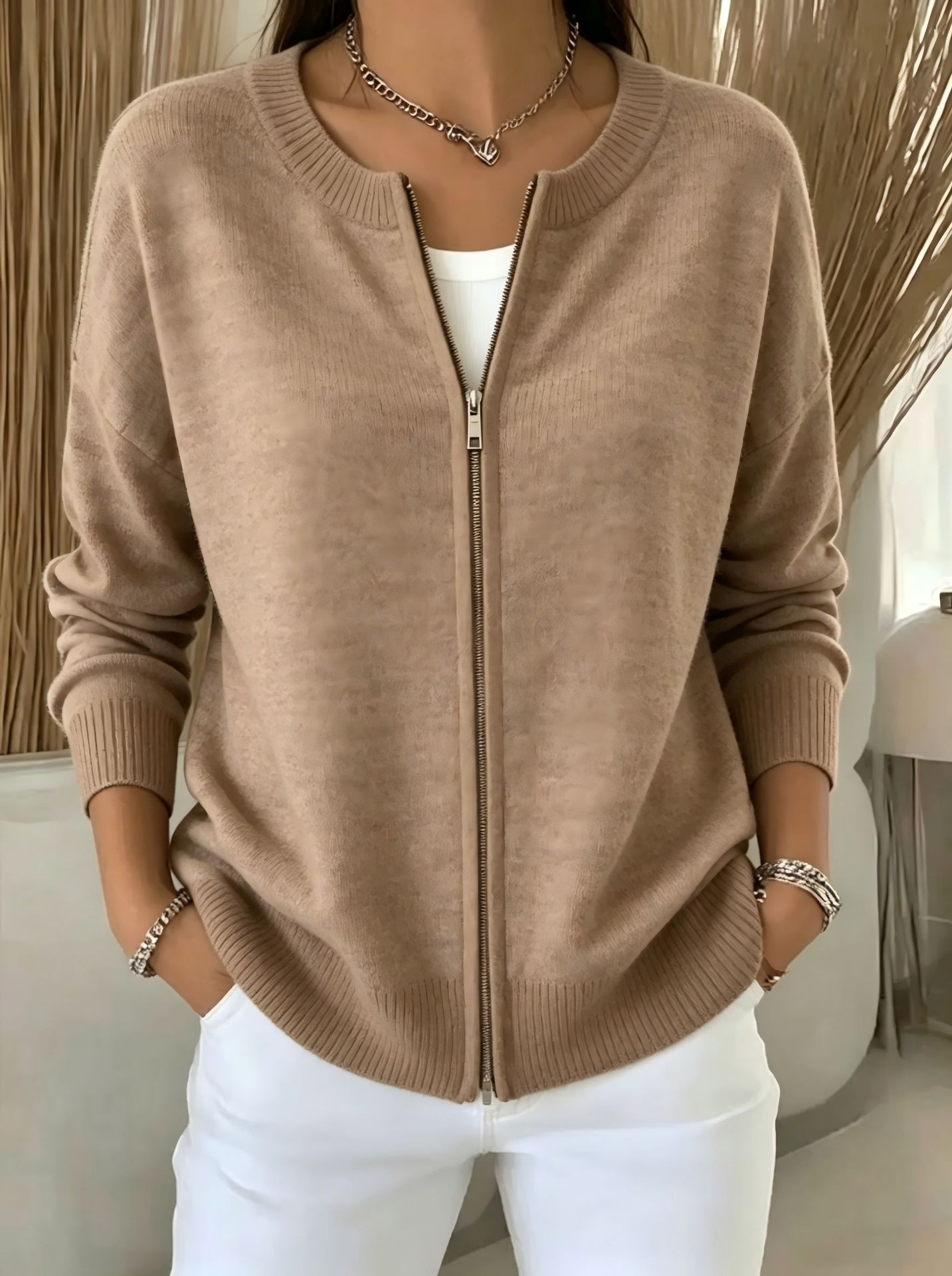 European And American-style Relaxed-fit Drop-shoulder — product photo 9