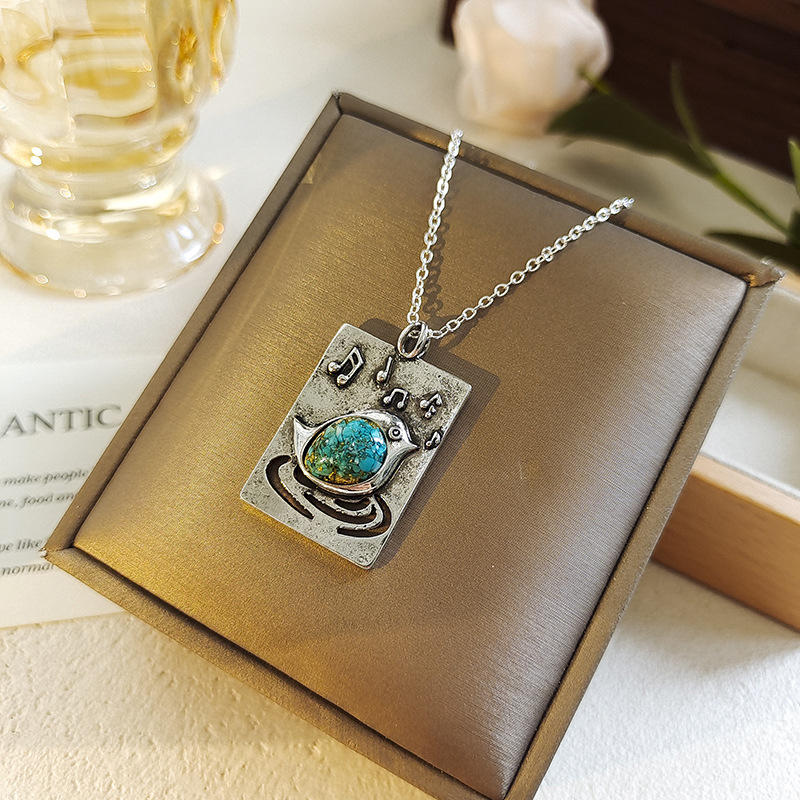 Retro Blue Fashion Bird Exquisite Shape Pendant Necklace