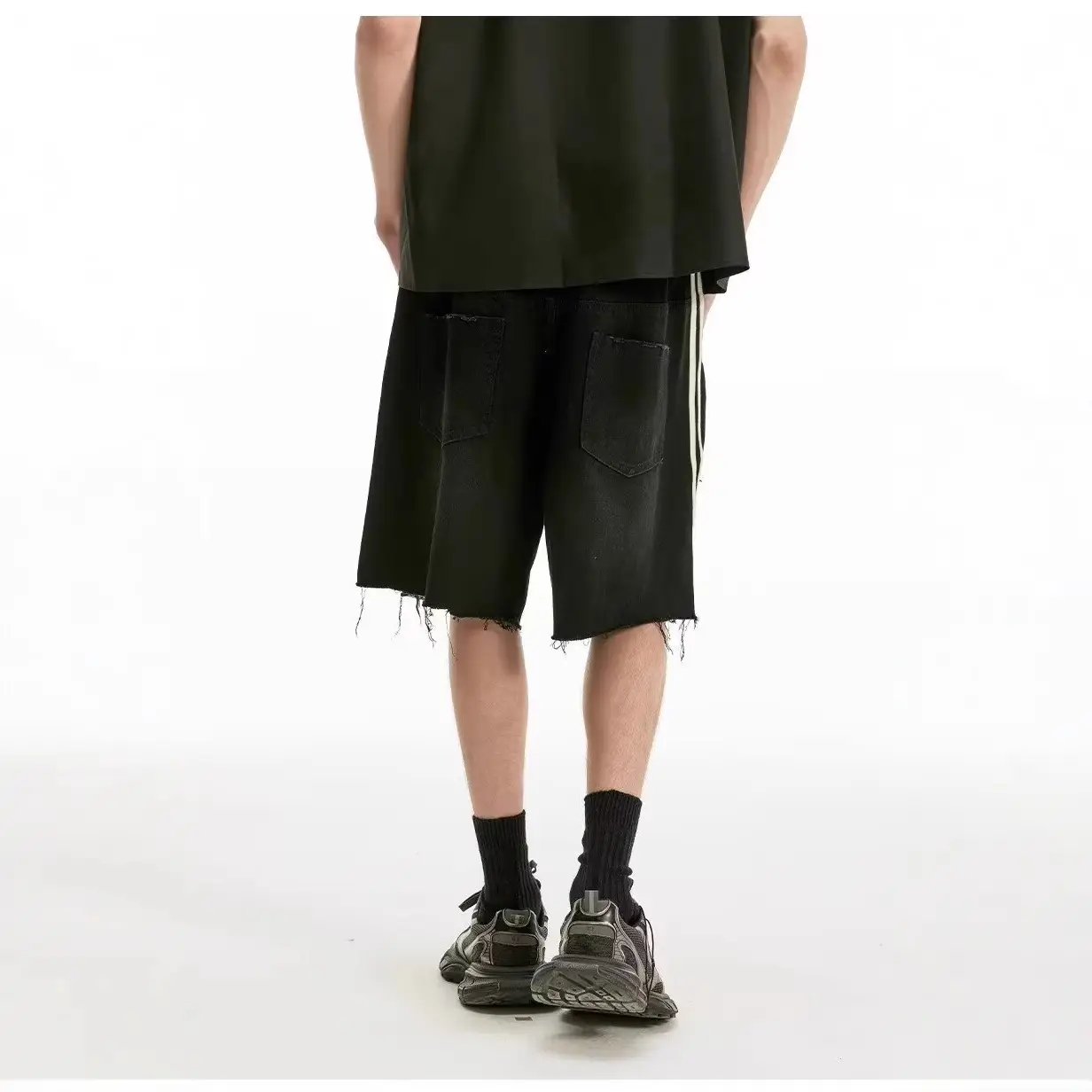 Men's Fashionable And Versatile Ripped Denim Shorts