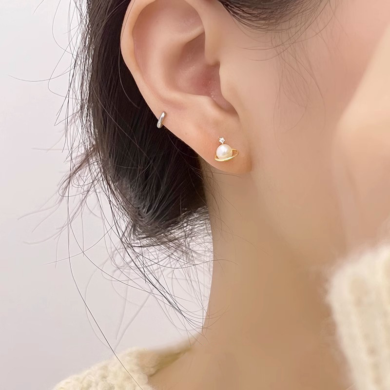 Saturn Stud Earrings For Women Simple And Light Luxury