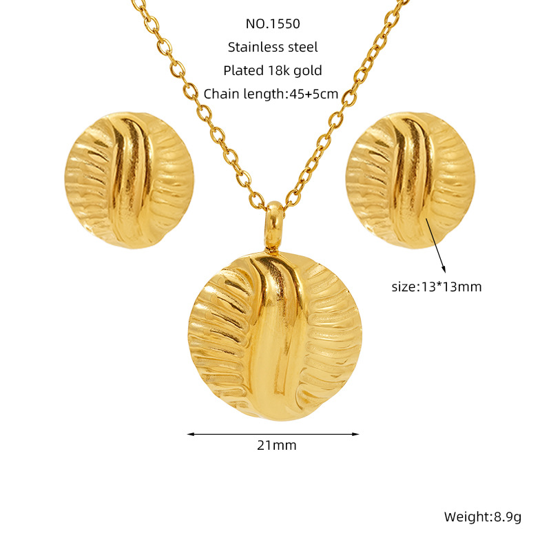 Stainless Steel Vintage Necklace And Stud Set Titanium Steel Jewelry Pendant Necklace And Earrings