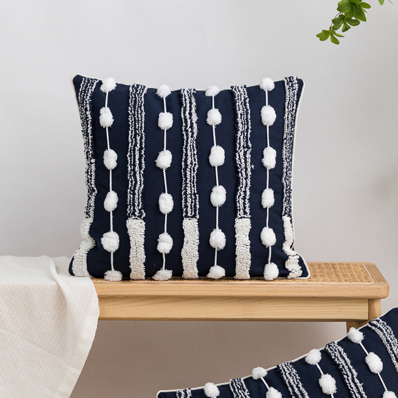 Loop Velvet Saiya Pillow