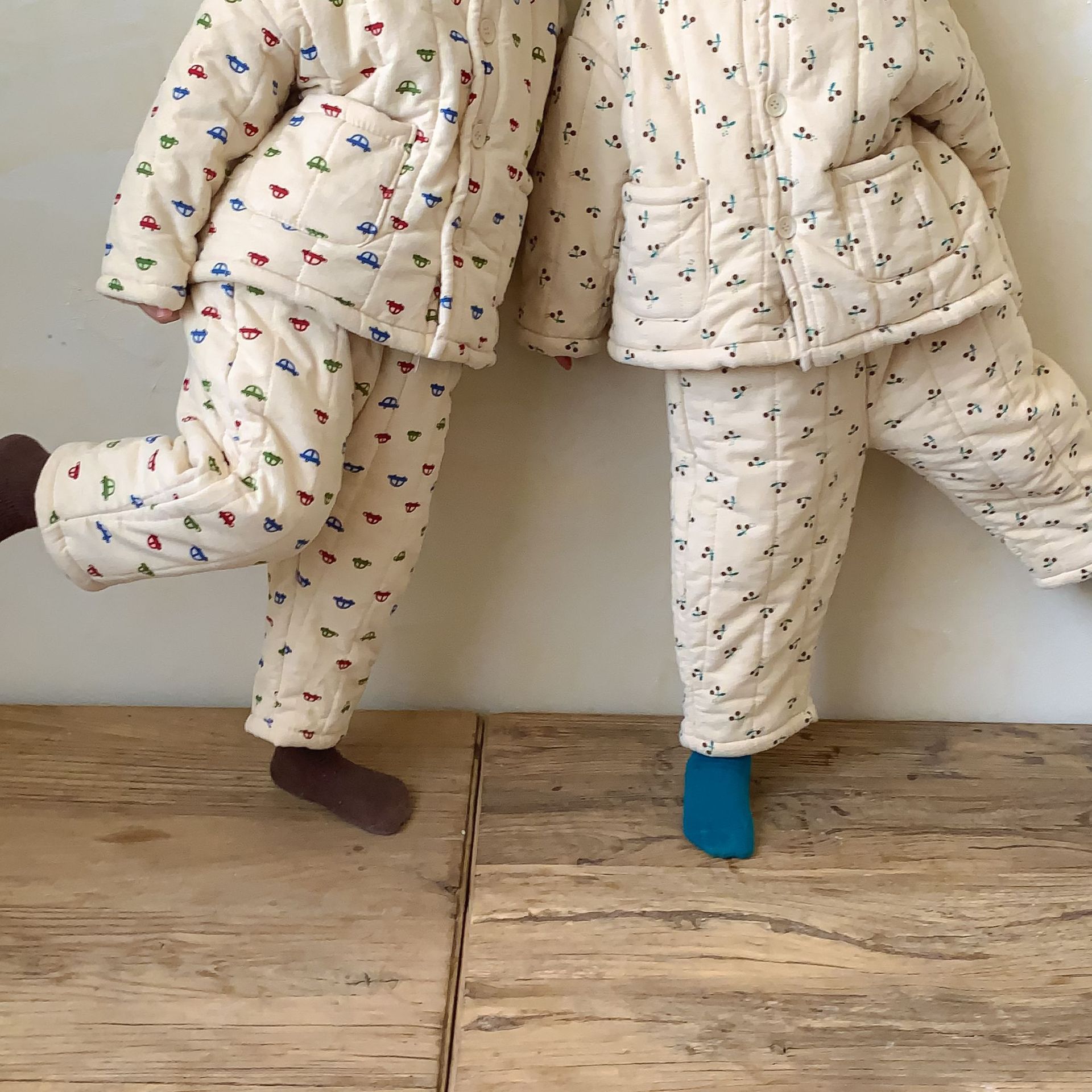 https://cf.cjdropshipping.com/quick/product/cea55707-7c25-44e0-94f9-520d912fad21.jpg