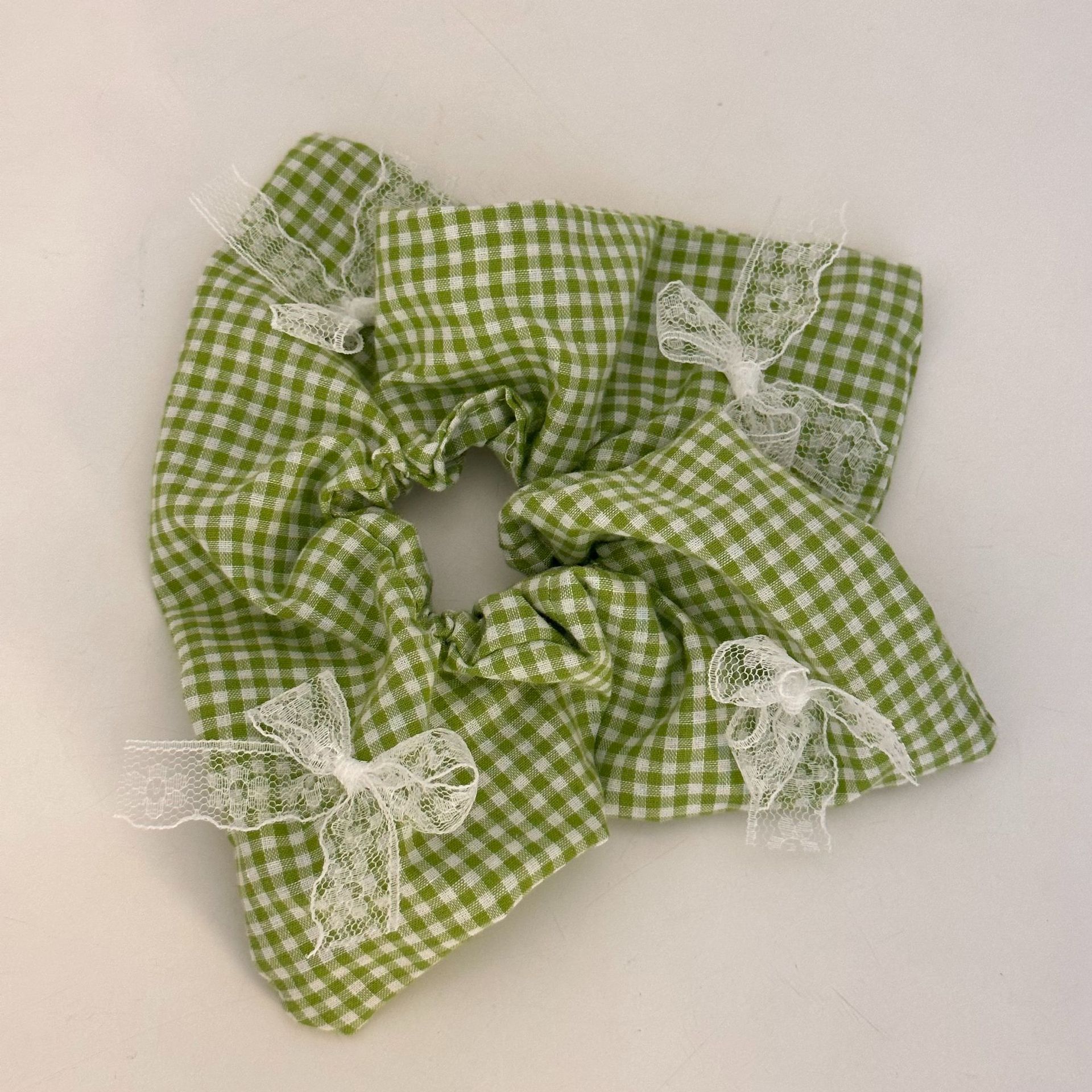 French-style Vintage Plaid Square Scrunchie