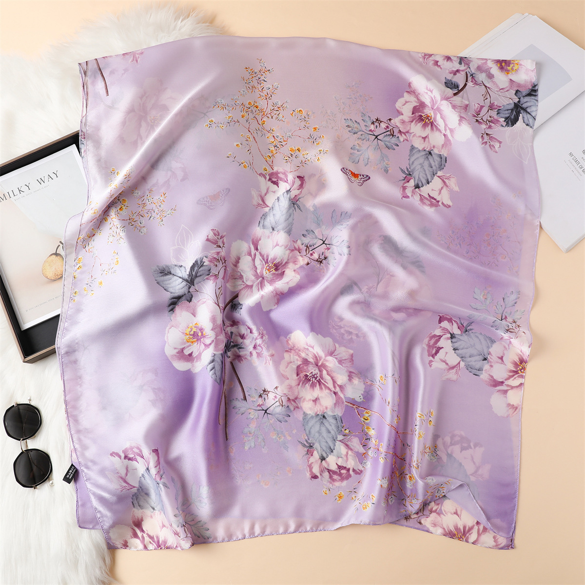 Foulard fleuri Yasmarzi™