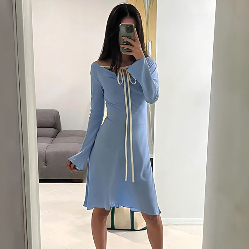 Title 9, Round Neck Tied Long Sleeves Dress