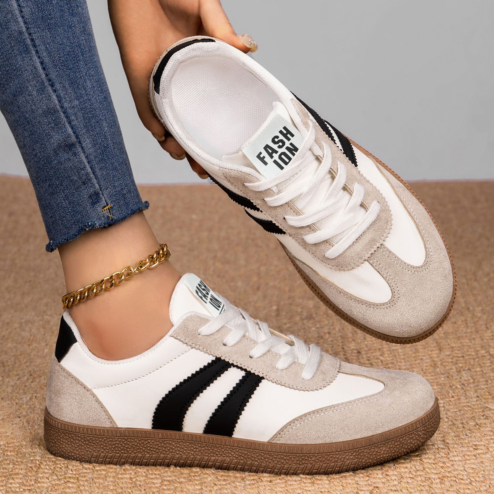 Soft-soled Lightweight Derbies With A Wide Fit For Women