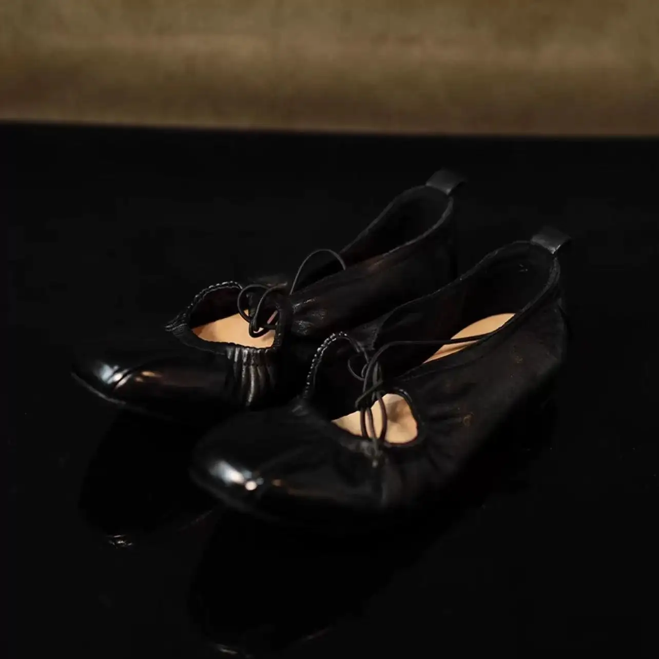 Wrinkled Strappy Ballet Flats Round Toe Low Heel Mary Jane Flat Shoes
