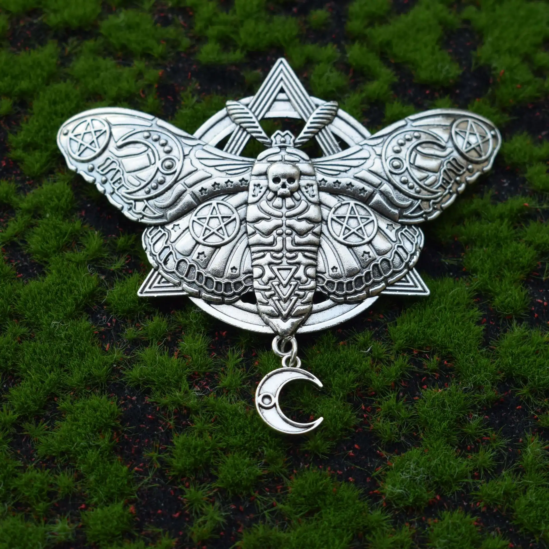 Retro Gothic Moth And Moon Pendant Hairpin