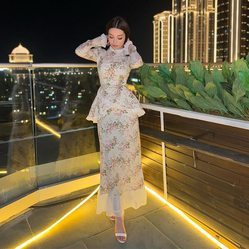 Elegant Figure-flattering Ruffle Skirt Set