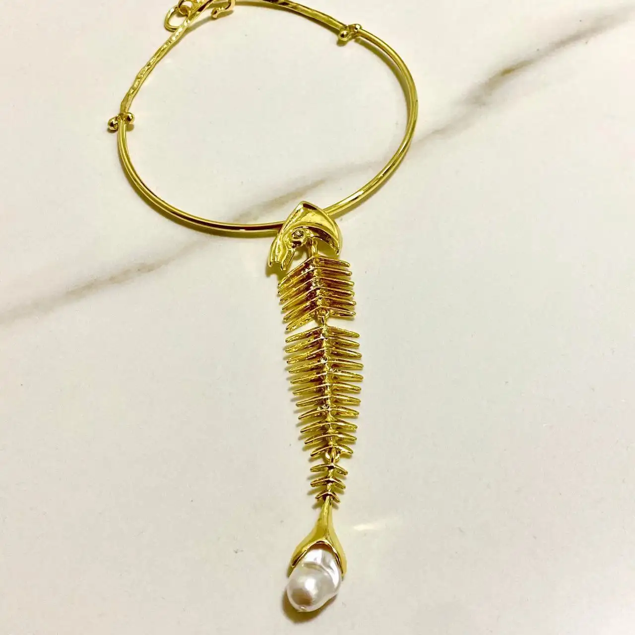 Dramatic Fishbone Pearl Pendant Choker