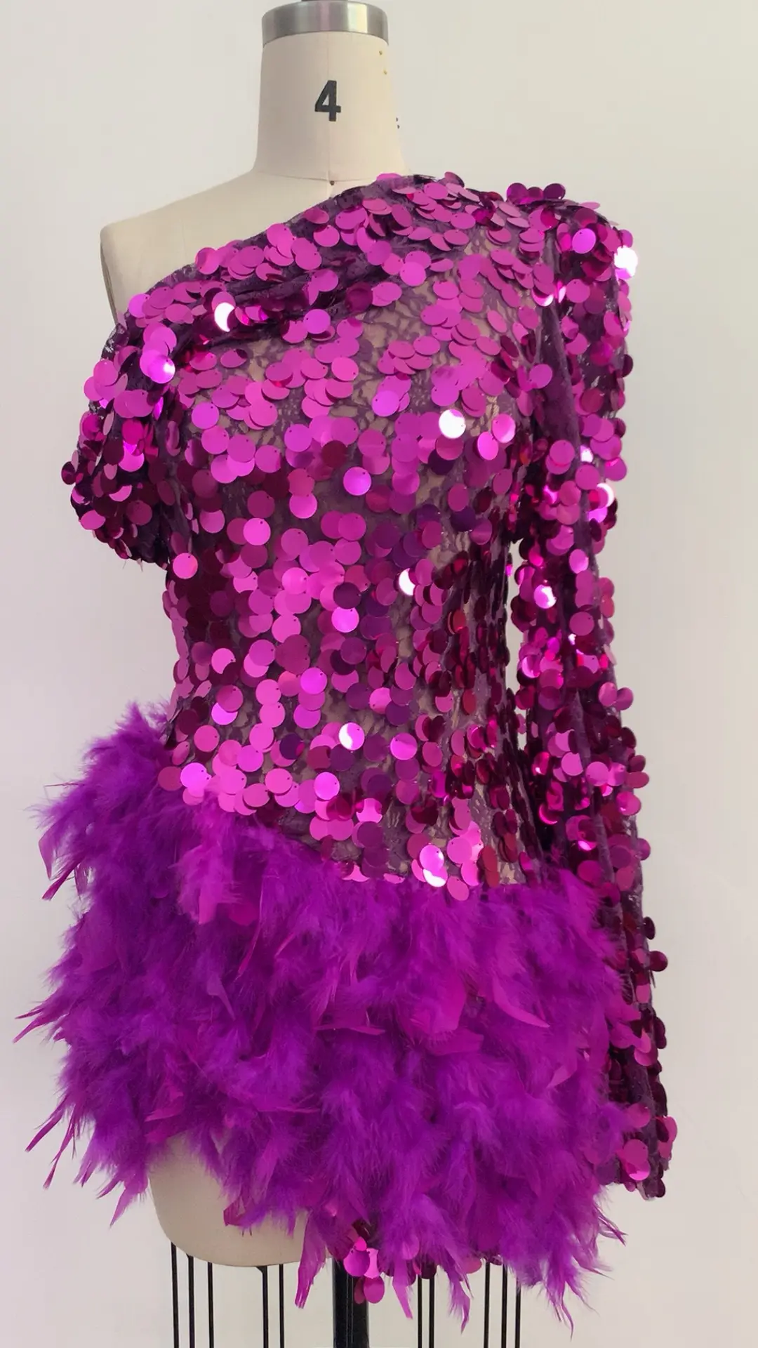Purple Sequined Feather Skirt One-shoulder Sleeve Short