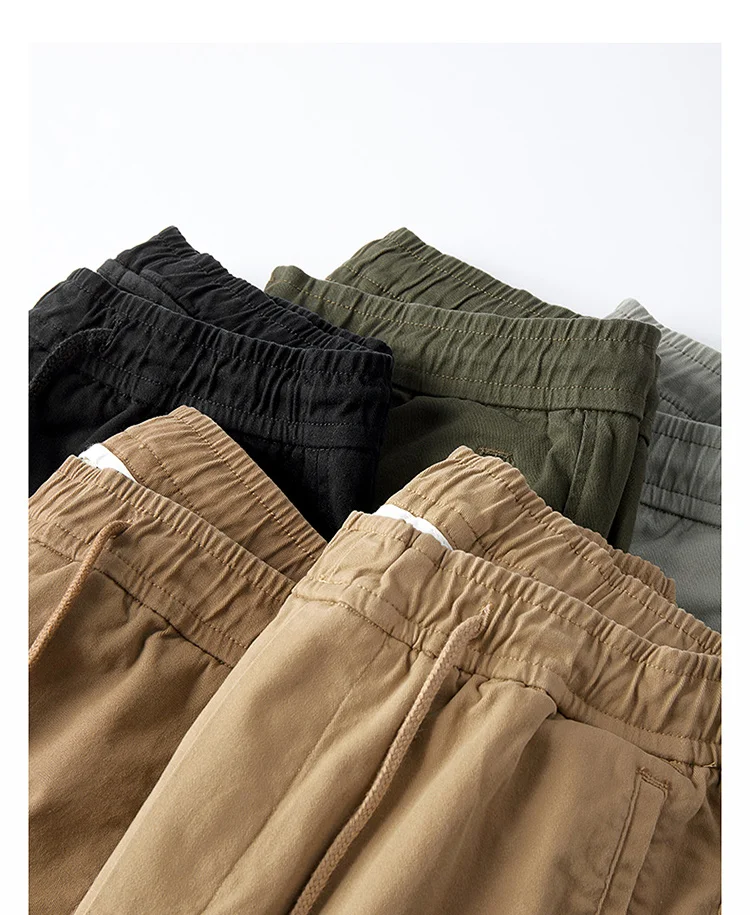 Title 3, Pantaloni da jogging slim fit alla moda militar...