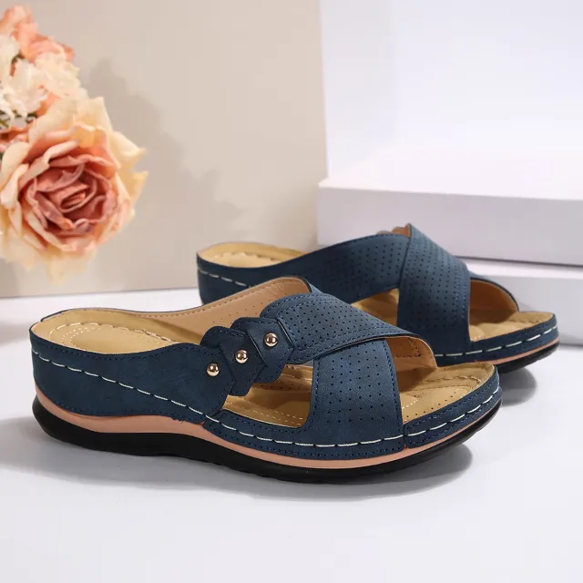 All matching Large Size Flat Bottom Non slip Light Slippers Blue - Shop at LoveMi