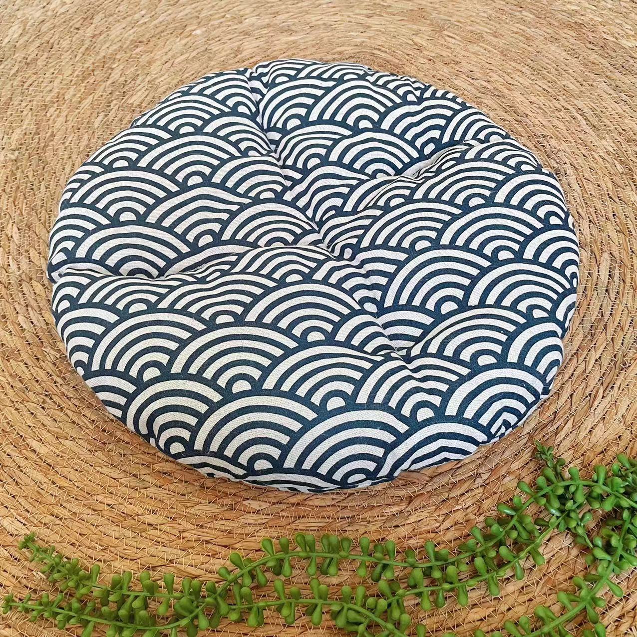 Cozy Round Cat Bed Mat