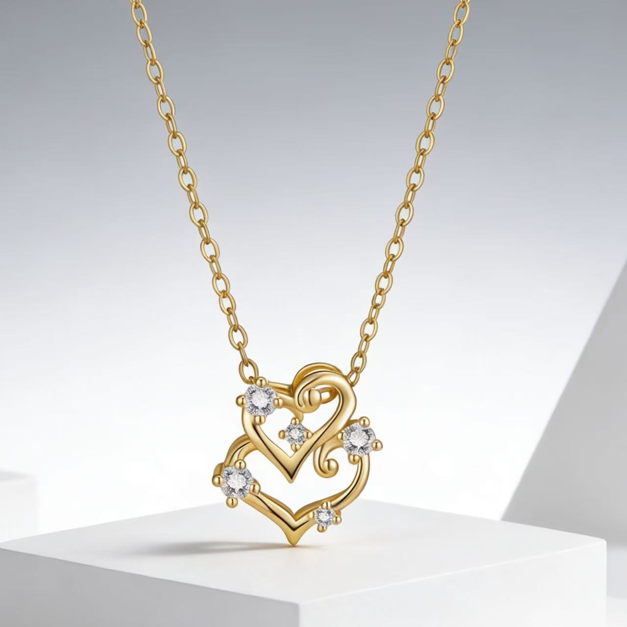 Heart Shaped Pendant Necklace For Women Diamond Encrusted Hollow Rose Clavicle Chain