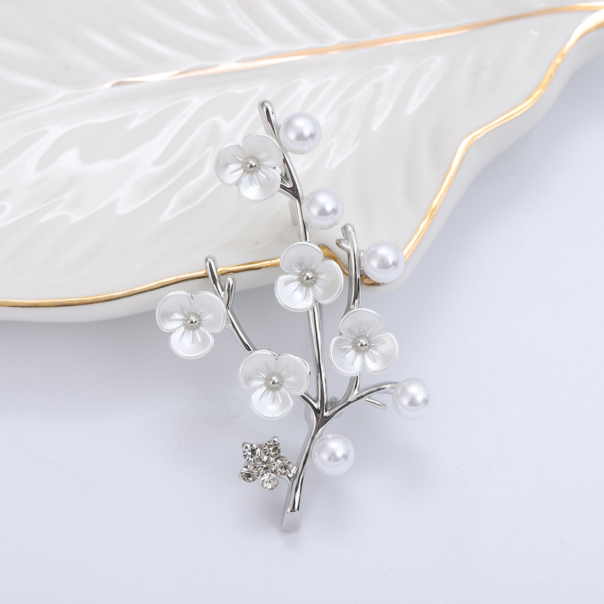 Fashion New Retro Fritillary Freshwater Pearl Plum Brooch Fashion Elegant High end Accessories Silver - Shop at LoveMi