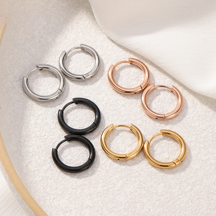Elegant Round Stainless Steel Ear Clips For Women