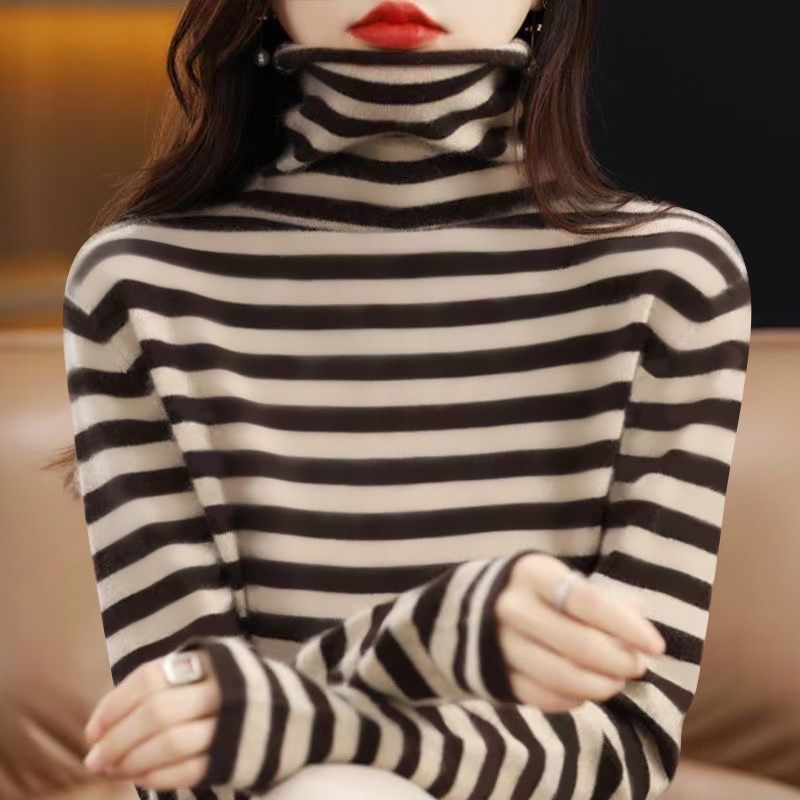 New Striped Ruffled-neck Thermal Top Made From Teddy Fleece