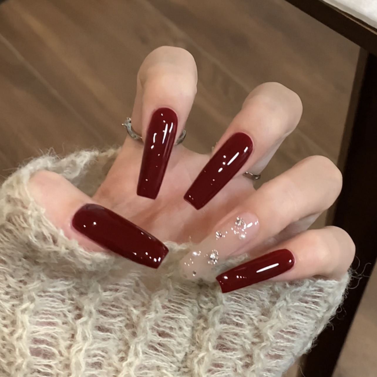 Ultra-Long Pure Wine Red Simple Handmade Wear Armor 3