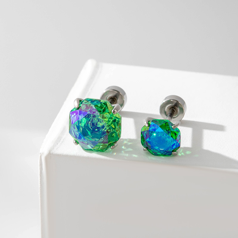 High-end, Brilliantly Reflective Octagonal Millennium Rose-cut Cubic Zirconia Stud Earrings