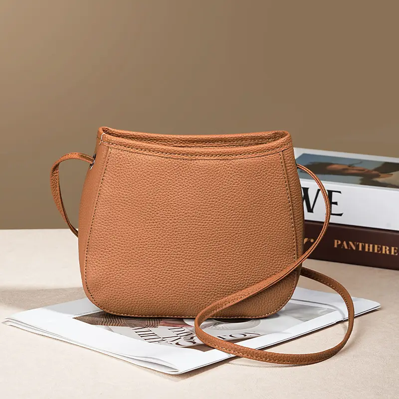 Popular Women's Trendy Versatile Cowhide Messenger Bag