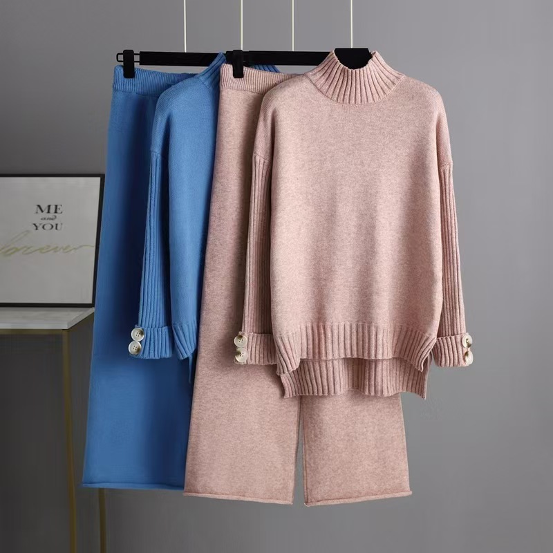 Women's Loose-fitting Half-turtleneck Knitted Set