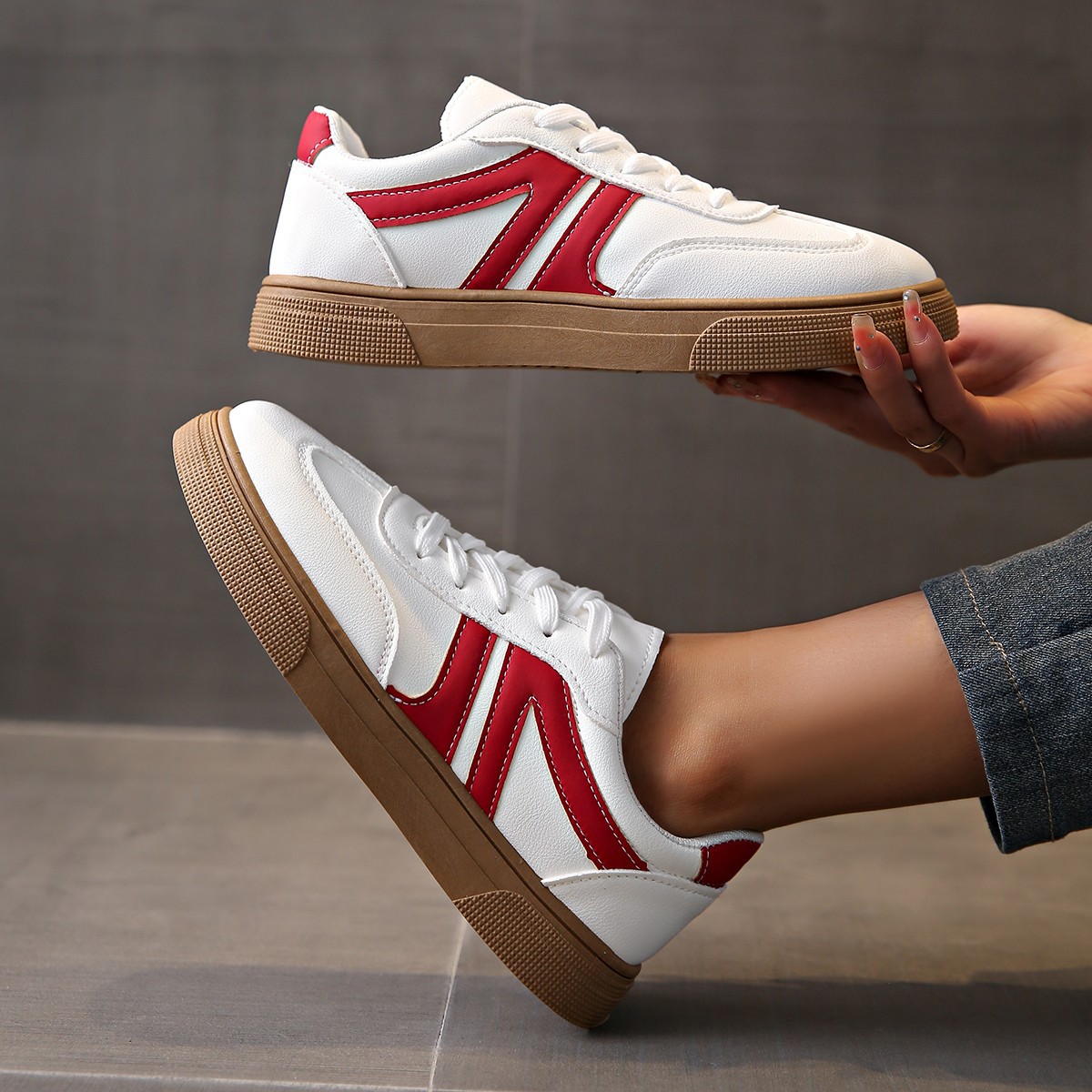 Womens Retro Casual Round-Toe Sports Running Flats