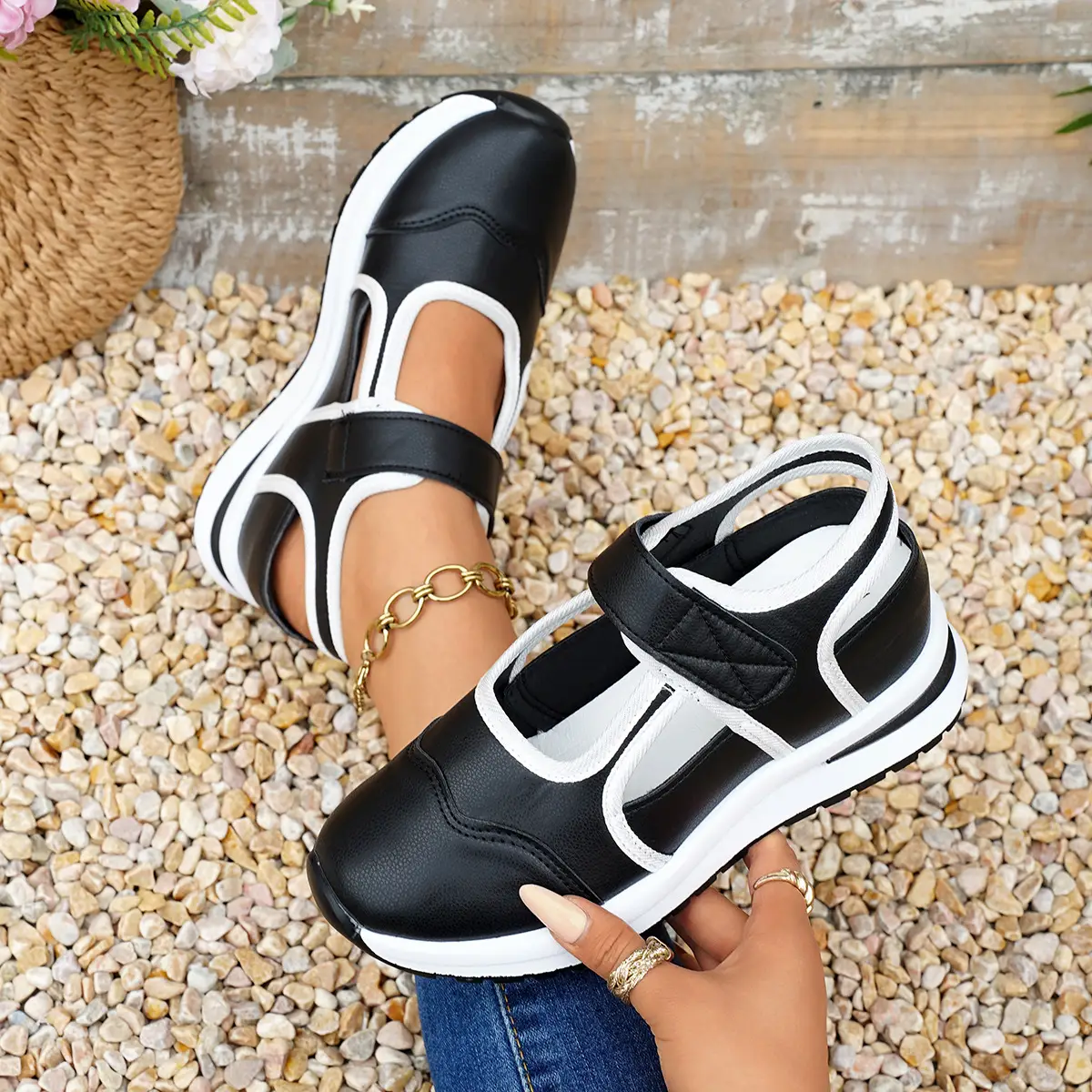 Women's Breathable Velcro Casual Height-Boosting Sandals