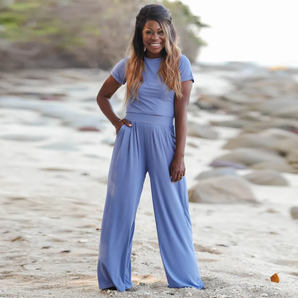 New Short-sleeved T-shirt And Trousers Two-piece Set Suit - Blue