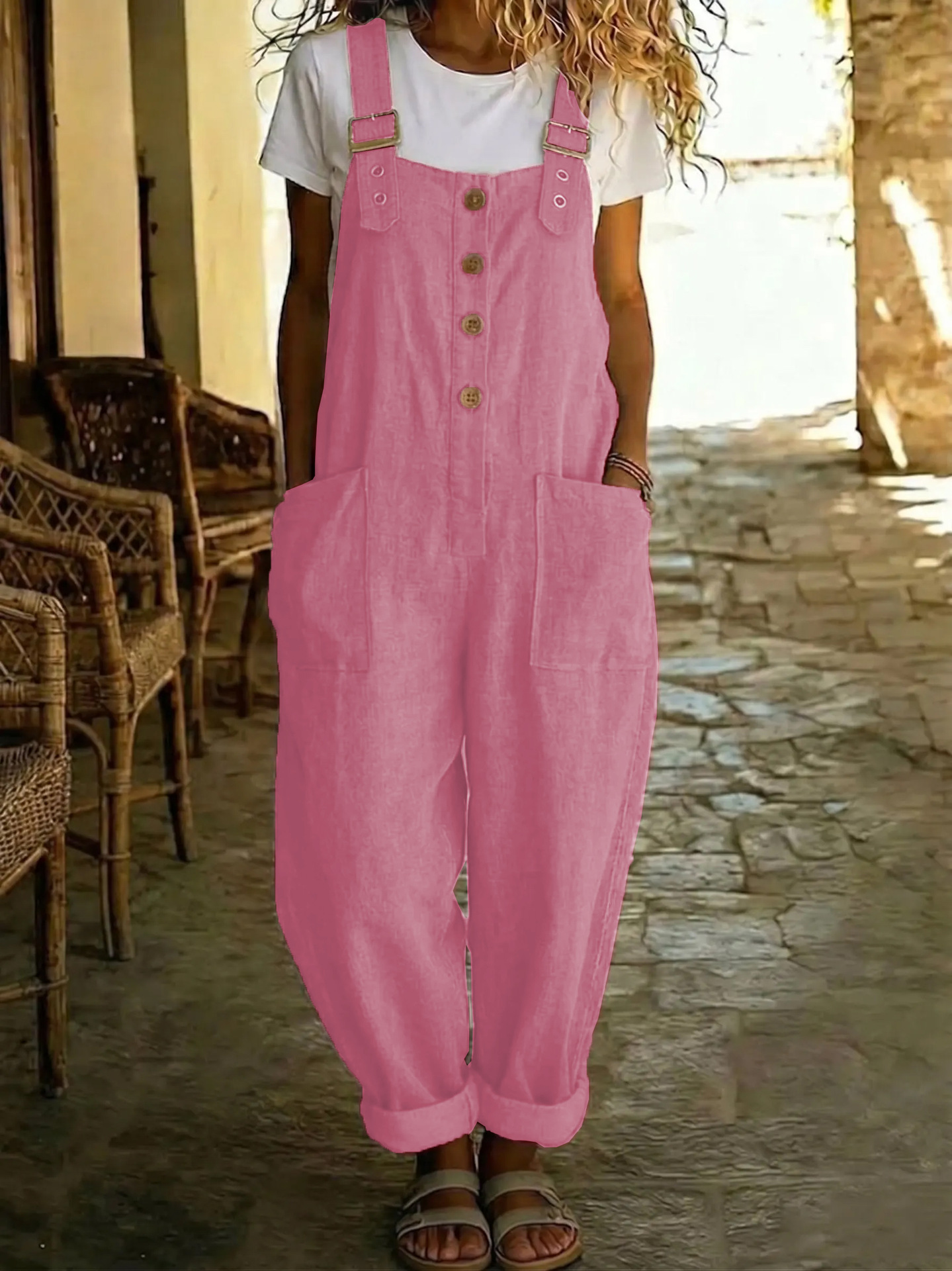 Women's vintage high-waist straight-leg overalls in black – sleeveless suspender jumpsuit