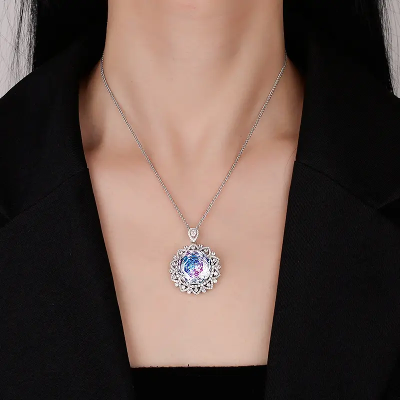 Vintage Gradient-Color Pendant Necklace