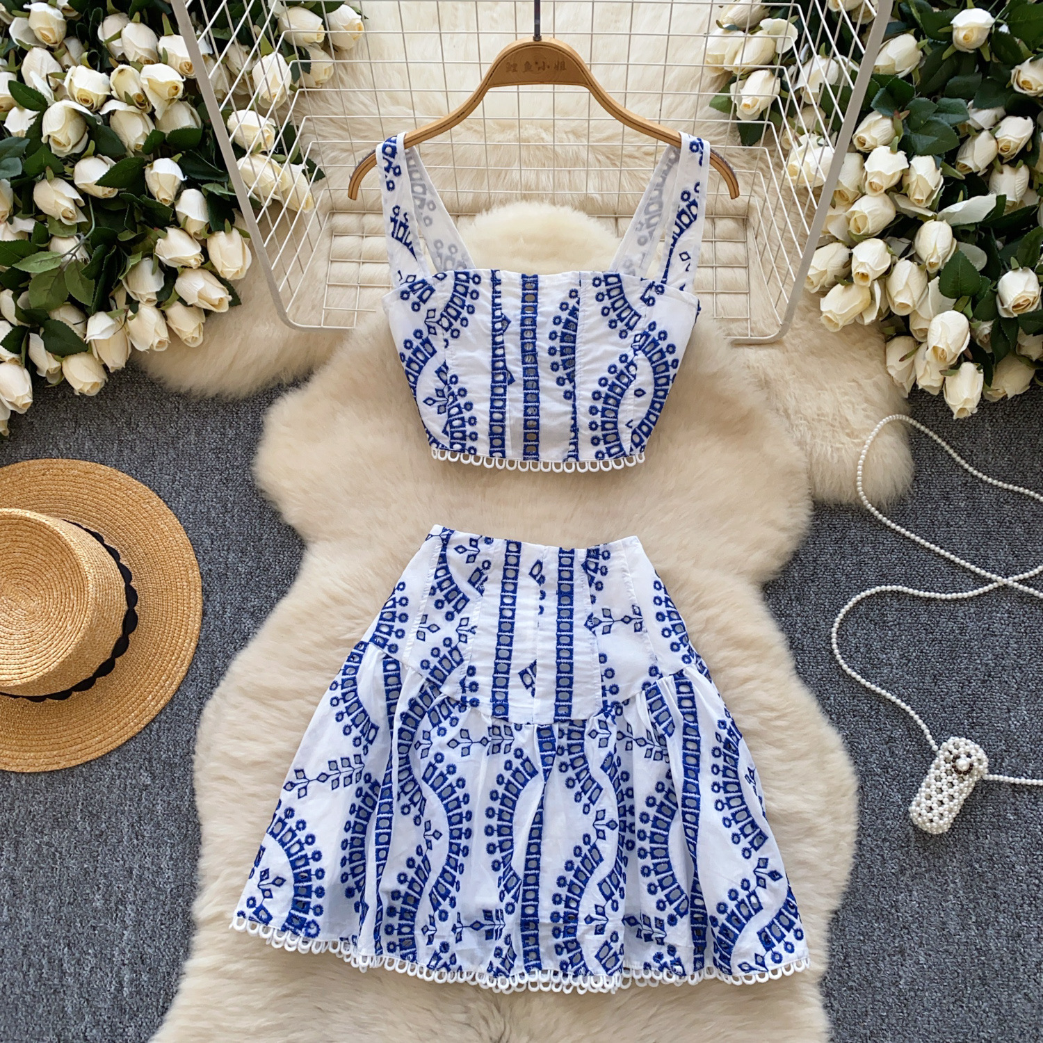 European And American Hot Girls Hollow Embroidery Suit