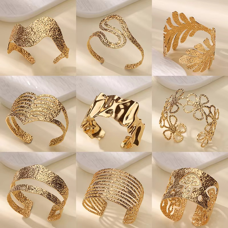 Luxury C shaped geometric open bangle for women