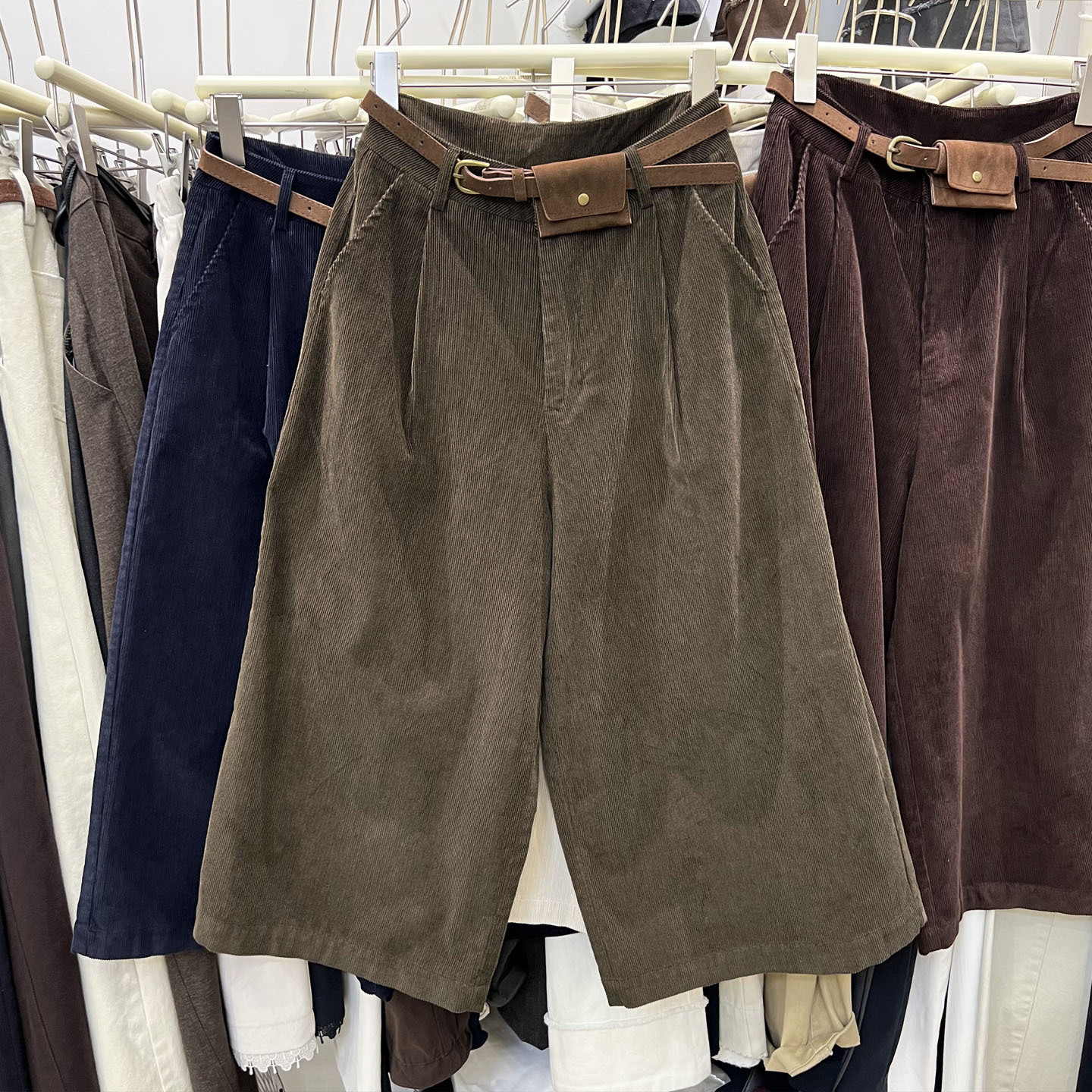https://cf.cjdropshipping.com/quick/product/d24bfc1a-854c-4679-951d-784cbe6c27e7.jpg