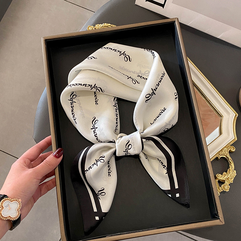https://cf.cjdropshipping.com/quick/product/d2b7ef16-508c-459a-9380-198531c3c42f.jpg