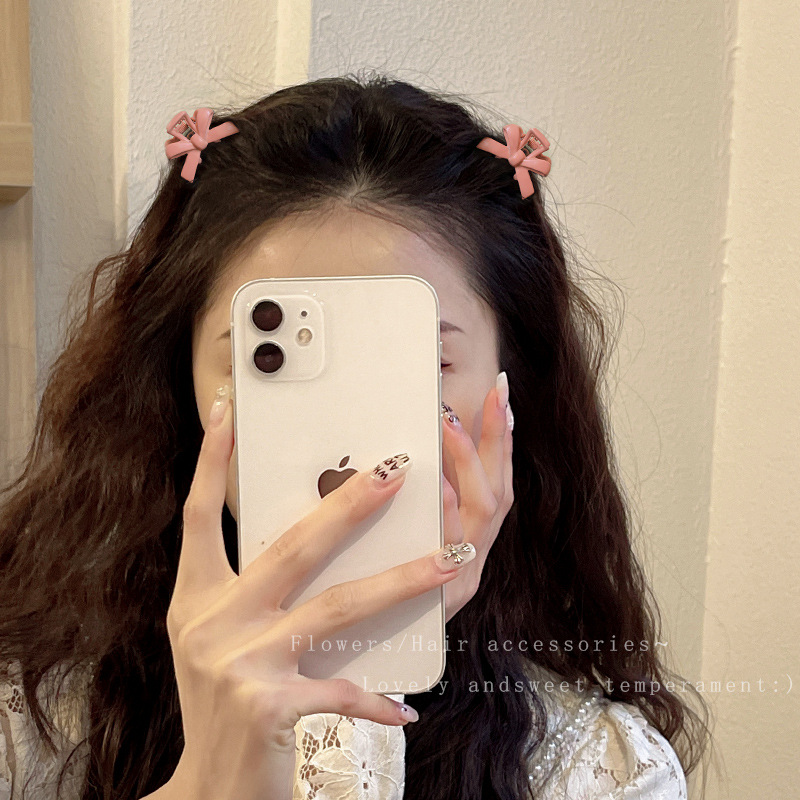 Candy-colored Metal Hair Clip With A Bow - Image 1