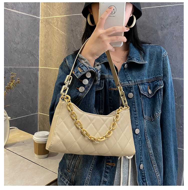 Title 5, One-Shoulder Messenger Bag Female Fashion Port...