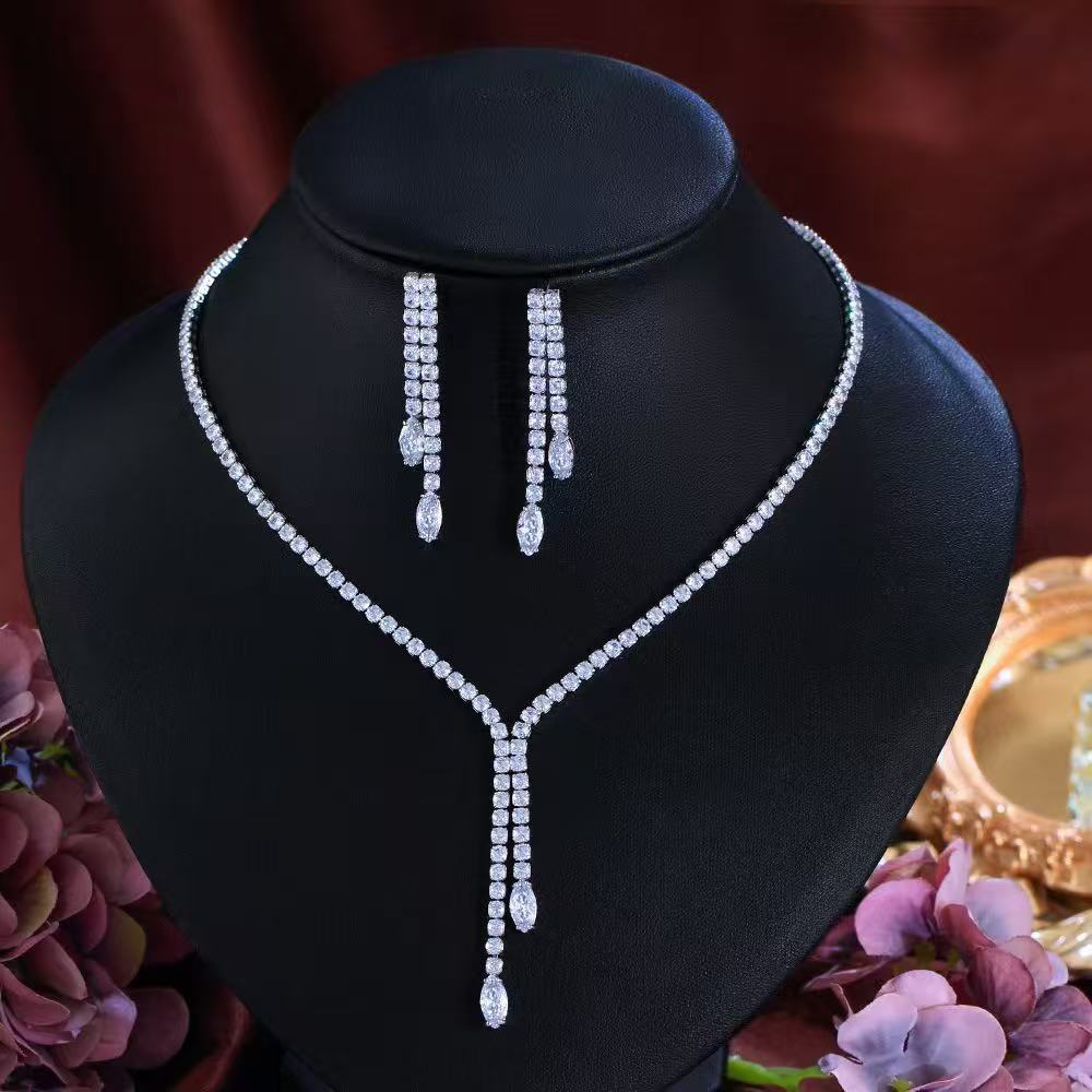 Full-diamond Light-luxury Necklace Earring And Pendant Set