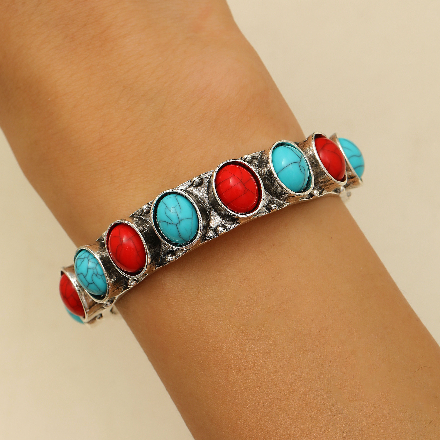 Stylish Minimalist Retro Designed Bracelet For Women