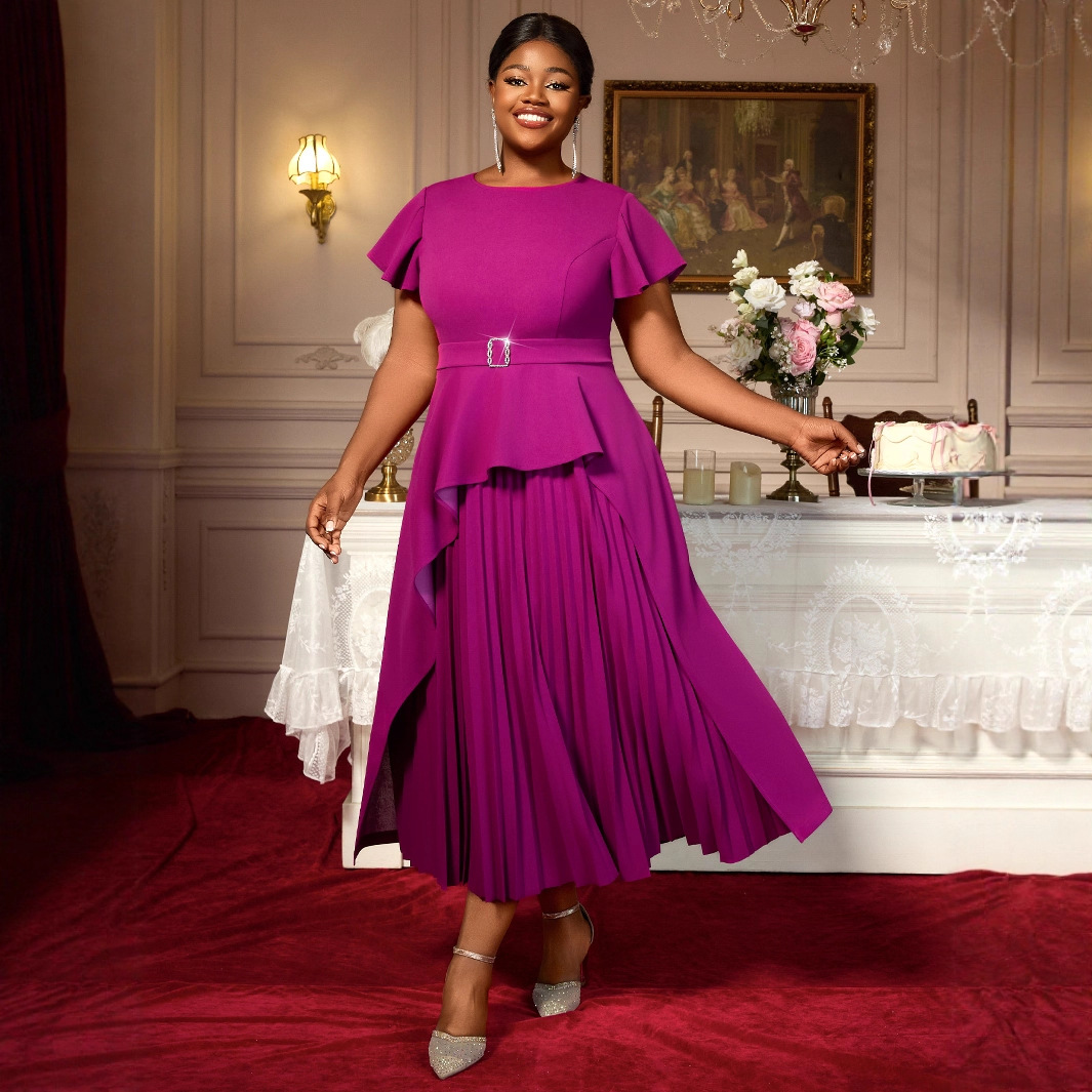 فستان نسائي طويل مطوي بأكمام قصيرة ورقبة دائرية