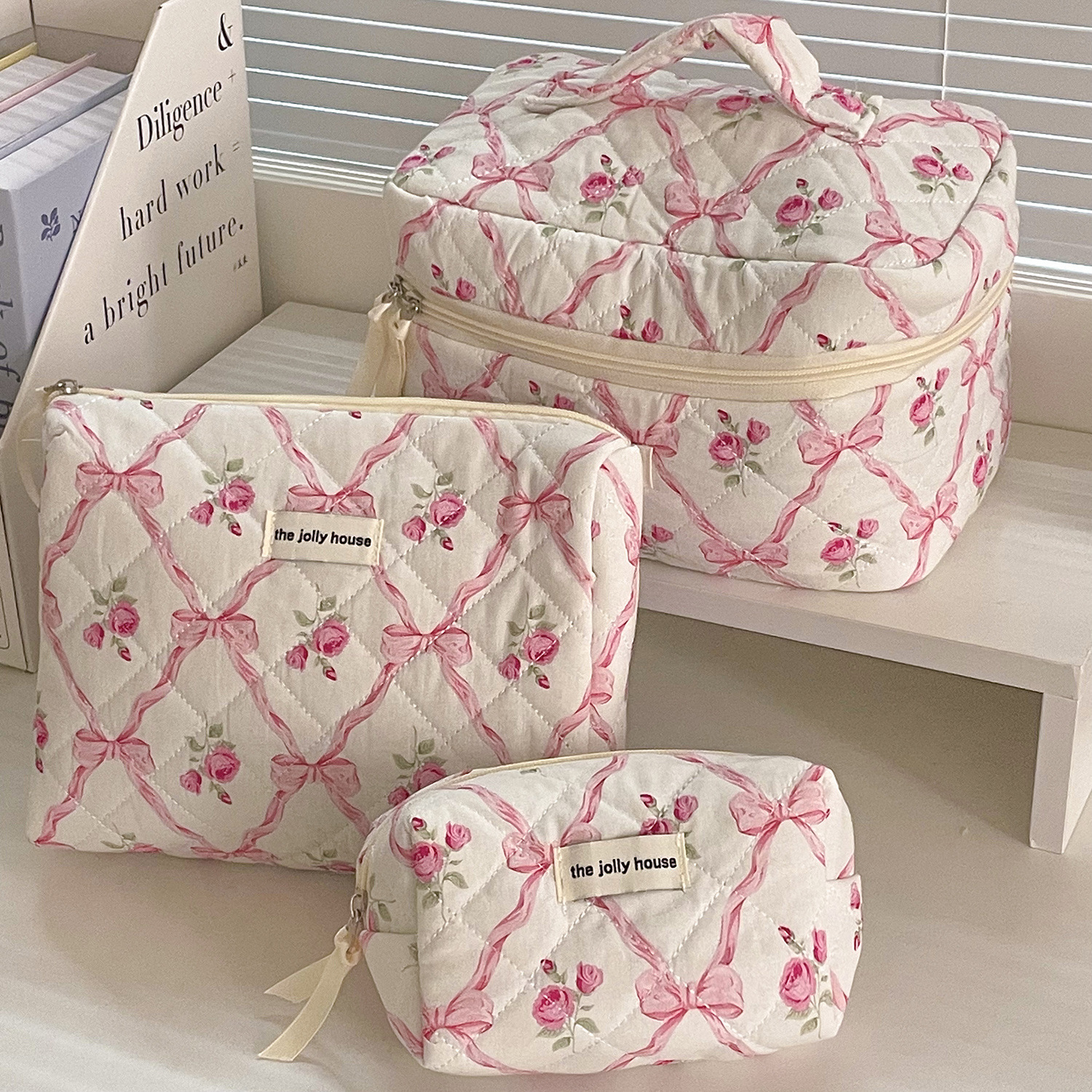 Bow-knot Flower Large-capacity Makeup Bag